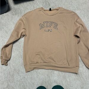 Brown Wife Life sweat shirt large